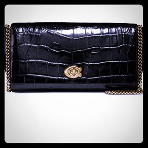 Coach Turnlock clutch